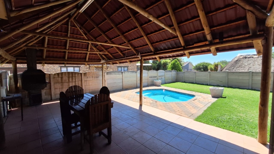 To Let 3 Bedroom Property for Rent in Sandania Free State